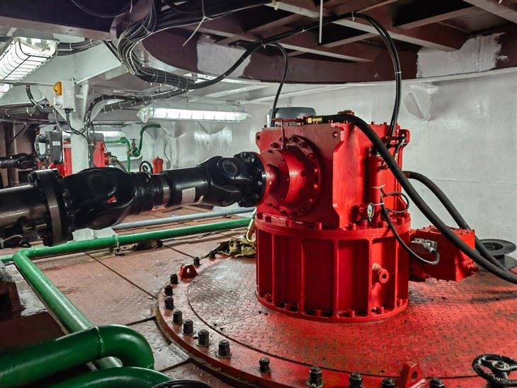 ABS Certificated Well Mounted Azimuth Thruster With Counter Rotating Propellers price